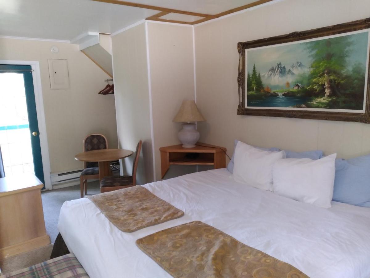 Appletree Inn Radium Hot Springs Dış mekan fotoğraf